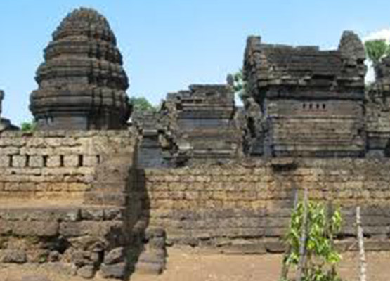 attraction-Prasat Kuhak Nokor 2.jpg